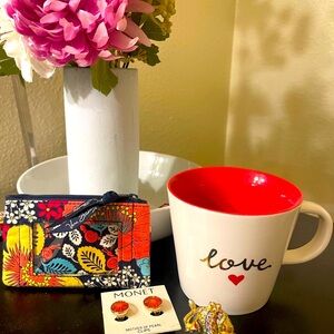 New 3 items  , love cup , monet earrings  elephant charm
Note Vera not included